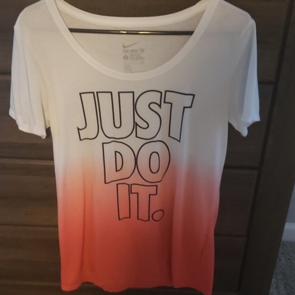 Nike Tee